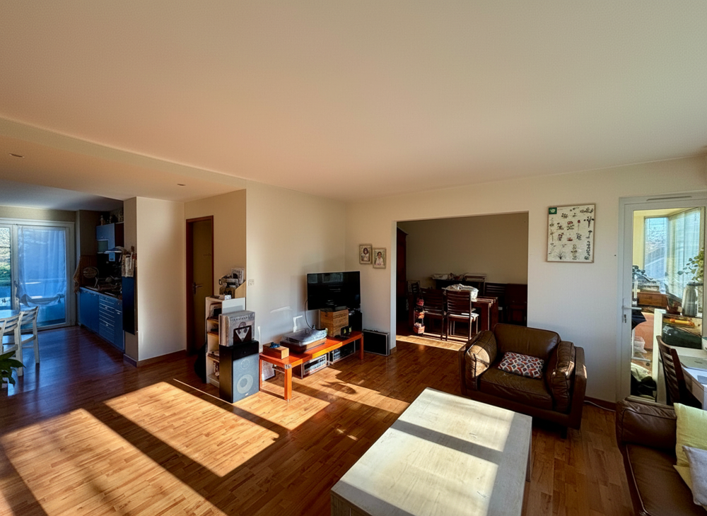 Vente Appartement À vendre   Appartement T5 de 88,41 m2 (loi Carrez) avec parking à Angers Angers