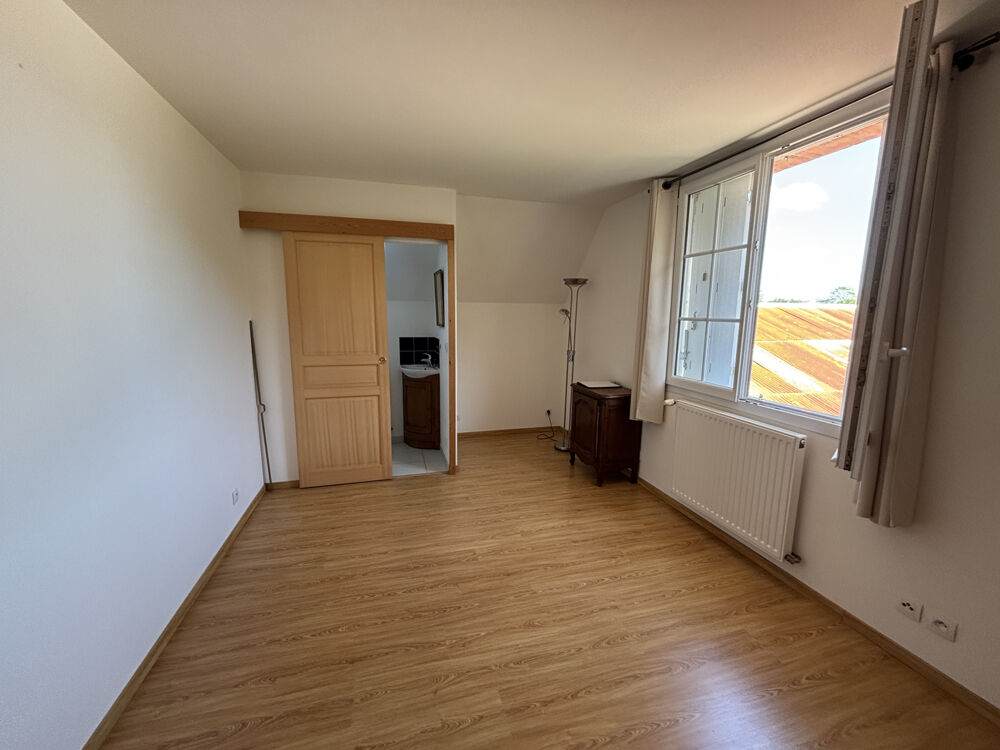 à vendre  Propriété/château Seiches-sur-le-Loir (49140)