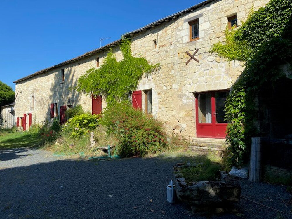 Vente Maison Élégante bâtisse du XVIIe siècle avec parc arboré et grottes troglodytiques   Proche de Doué-la-Fontaine Doue en anjou