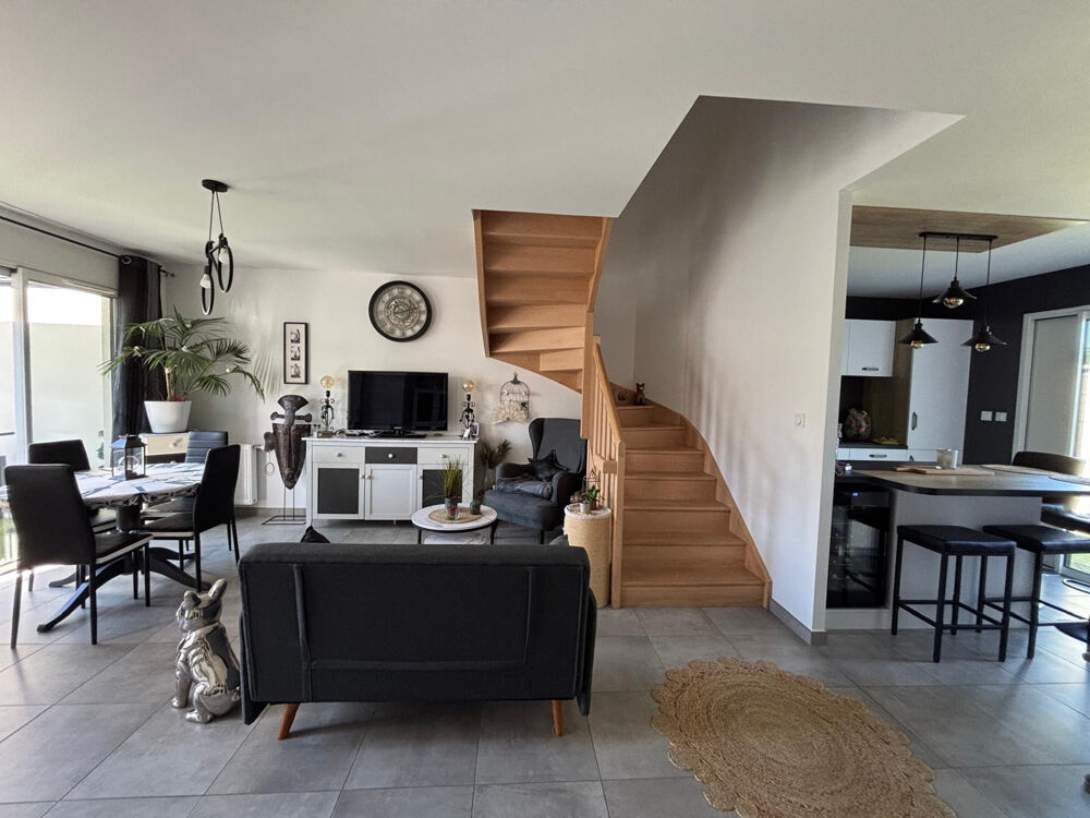 MDI Anjou Maine vous propose cette charmante maison familiale située à Trélazé !