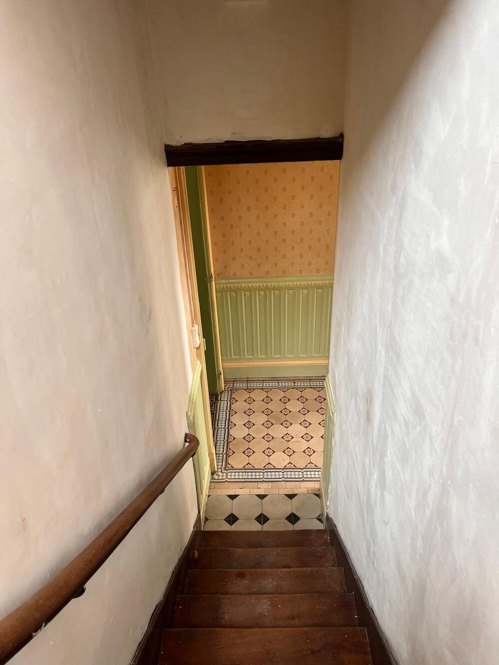 A VENDRE MAISON ANCIENNE A RENOVER AU LUDE