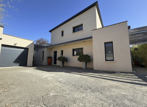   Parc historique de Pignerolle, maison contemporaine exceptionnelle Maison - 7 pièce(s) - 156 m²