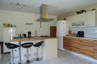  Propri�t�/ch�teau � vendre 7 pi�ces 171 m�