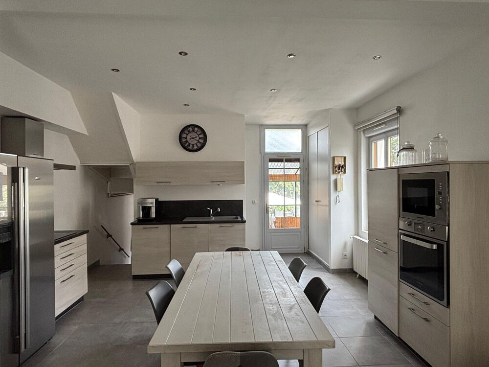Maison rénovée avec dépendance à Trélazé