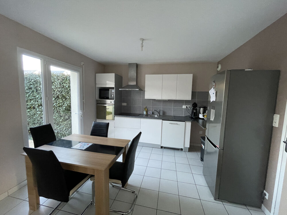 Vente Maison Maison familiale avec 3 chambres proche commodités Murs erigne