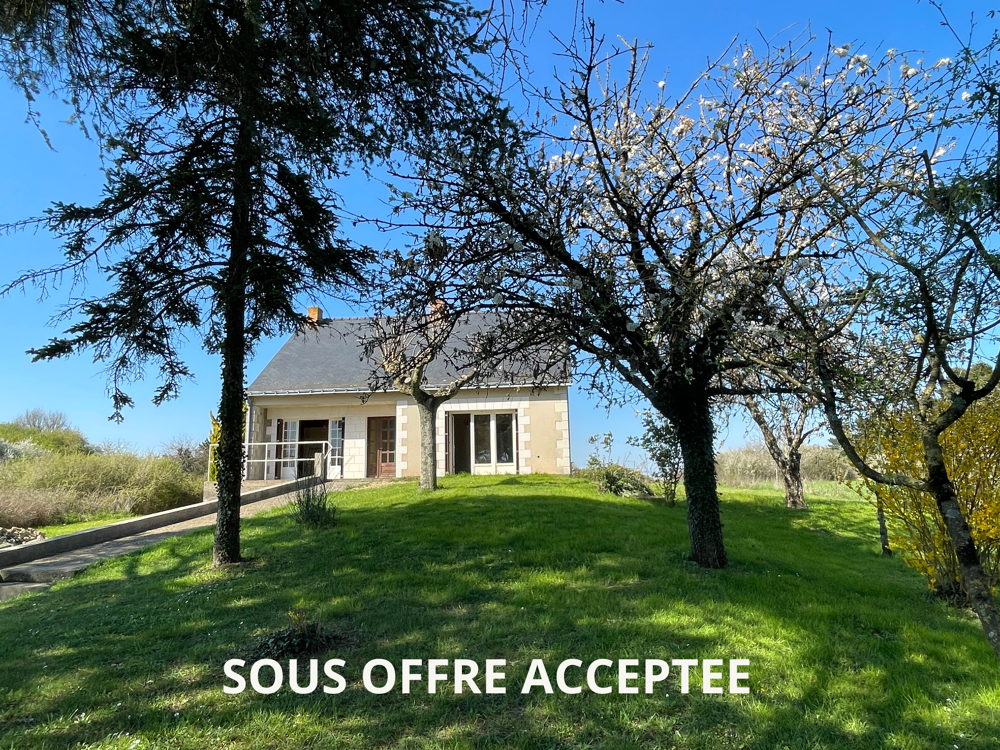 Maison à rénover à Soulaines-sur-Aubance, à 15 minutes dAngers