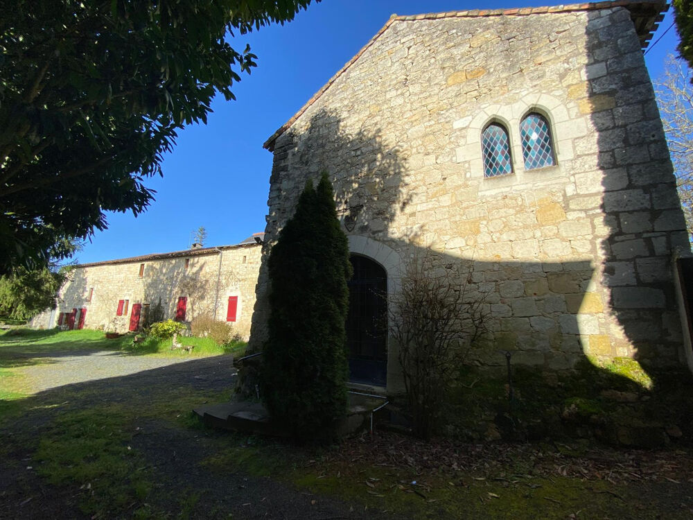 Élégante bâtisse du XVIIe siècle avec parc arboré et grottes troglodytiques Proche de Doué-la-Fontaine