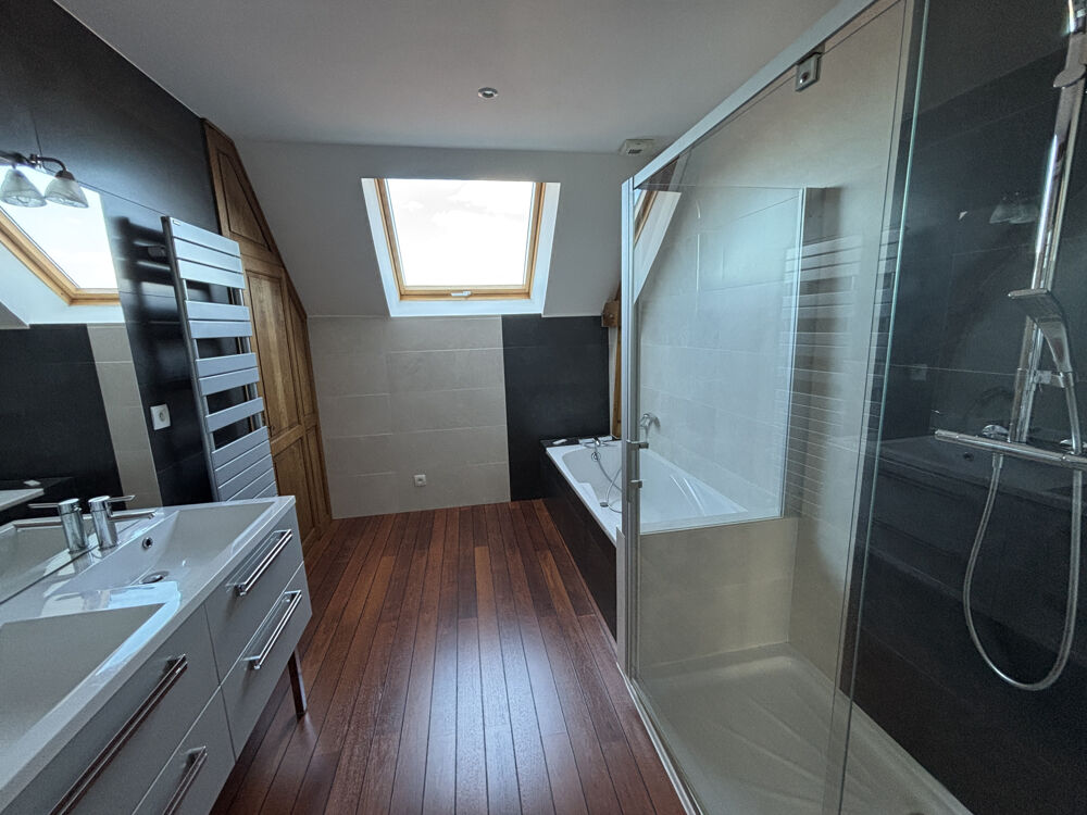 à vendre  Propriété/château Seiches-sur-le-Loir (49140)
