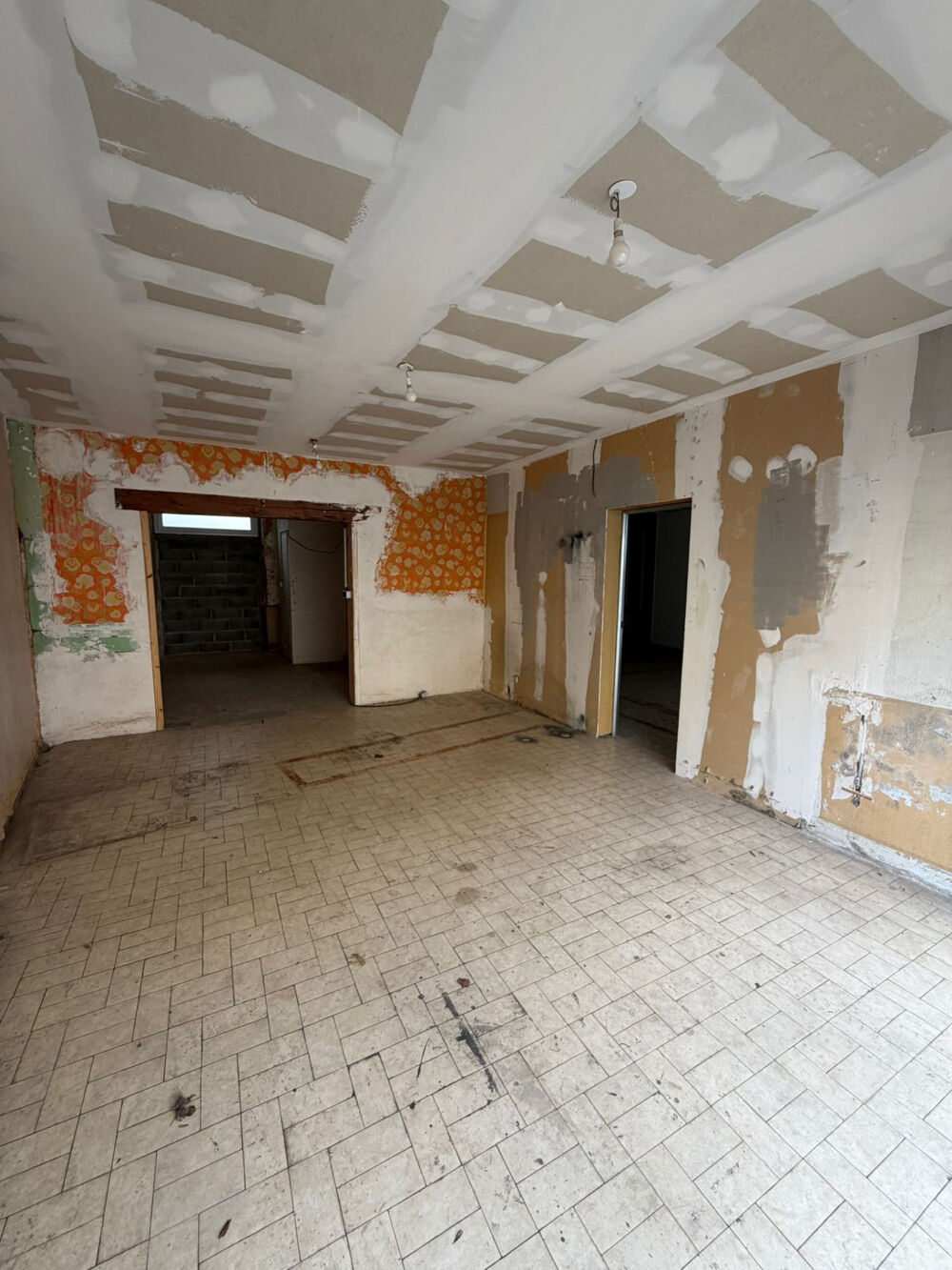 Plateau à aménager 70m2 Secteur Saint-Jacques de Nazareth