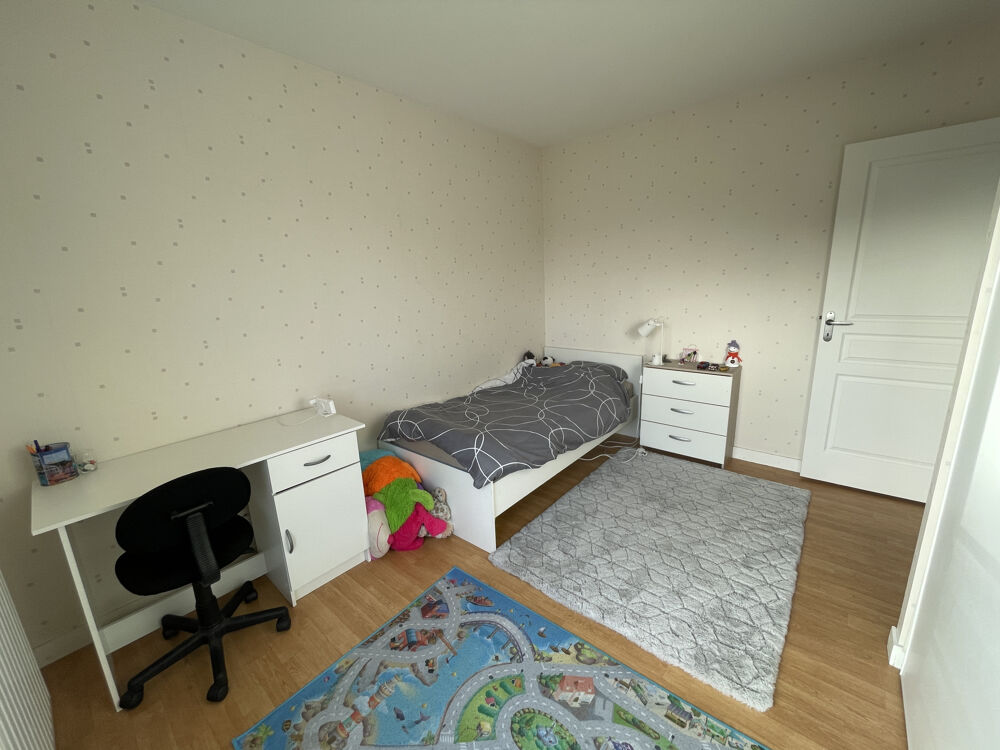 Vente Maison Maison familiale avec 3 chambres proche commodités Murs erigne