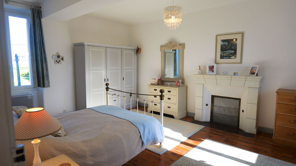 Vente Maison Belle propriété en tuffeau avec dépendances et potentiel de gîte Meron