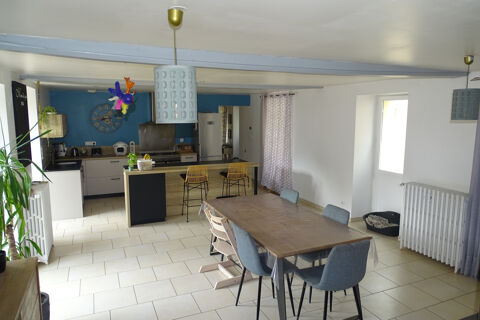   Charmante maison de village de 140 m2 sur terrain de 573 m2 � Parn� sur Roc Maison - 6 pi�ce(s) - 145 m�