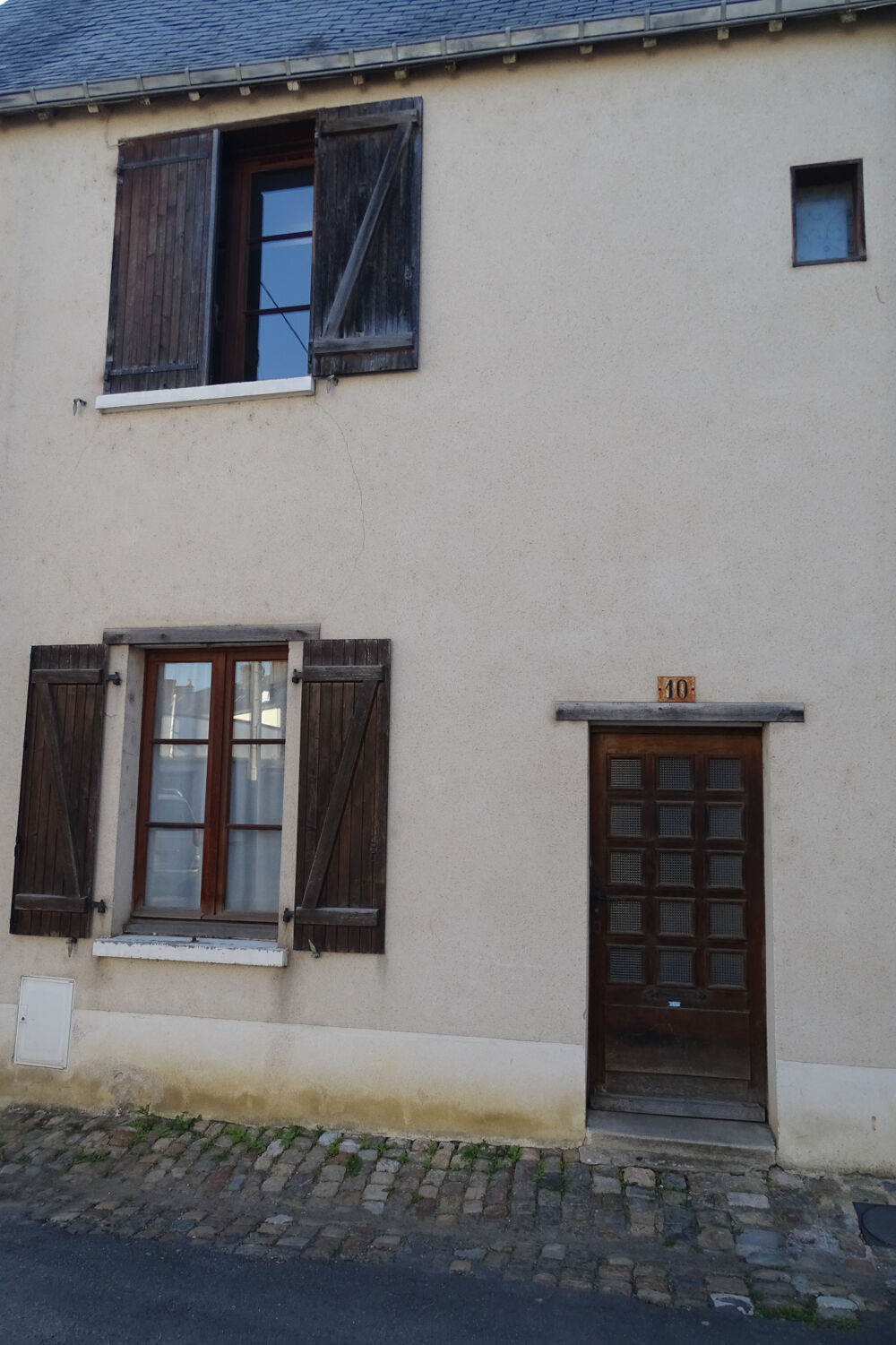 Maison à Avesnières de 96 m2 Laval proche commerces et terrain