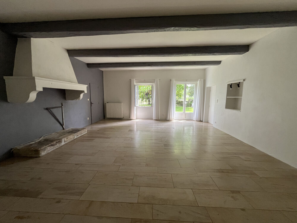 Mas de caractère d'environ 300 m2, au sud de Montélimar