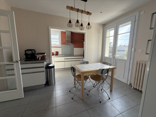  Maison � vendre 9 pi�ces 235 m�