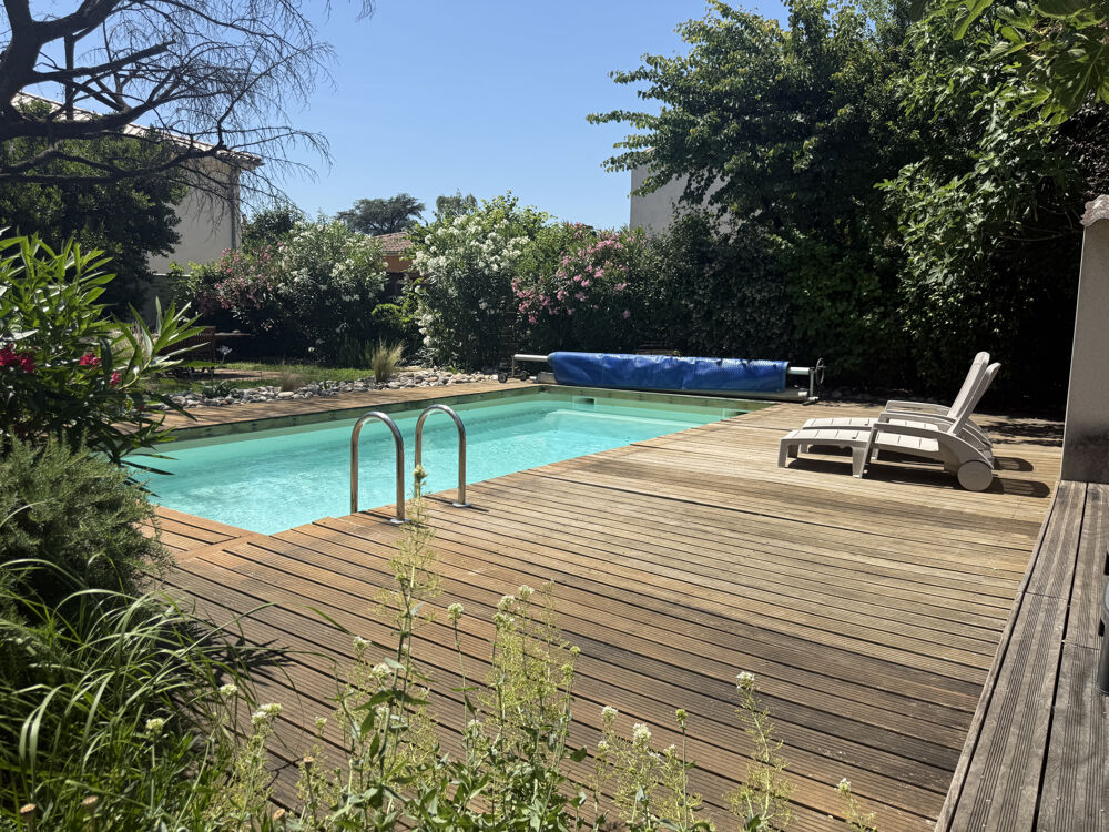 Maison 9 pièces 235 m² · à Montelimar · 235 m² · 459 000 €