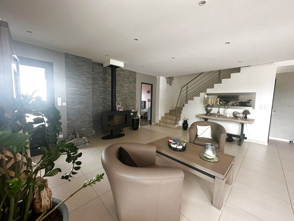 � vendre  Maison Arces (17120)