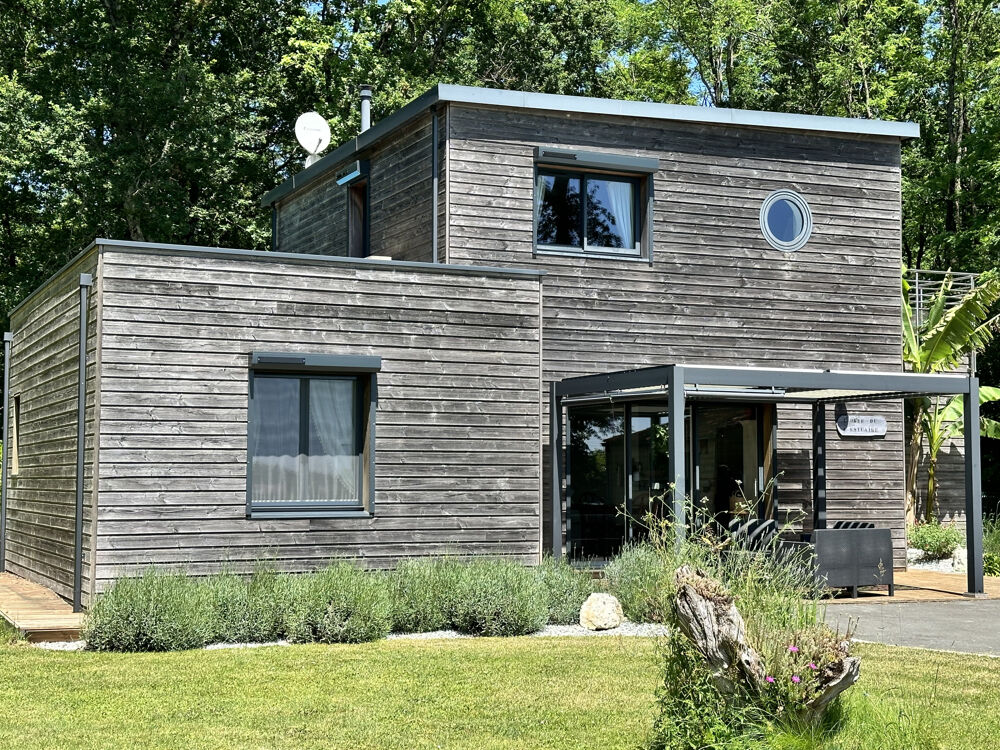 Vente Maison Belle propriété avec piscine et vue estuaire Mortagne sur gironde