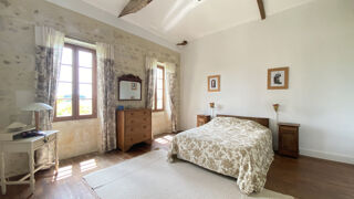  Maison  vendre 7 pices 239 m