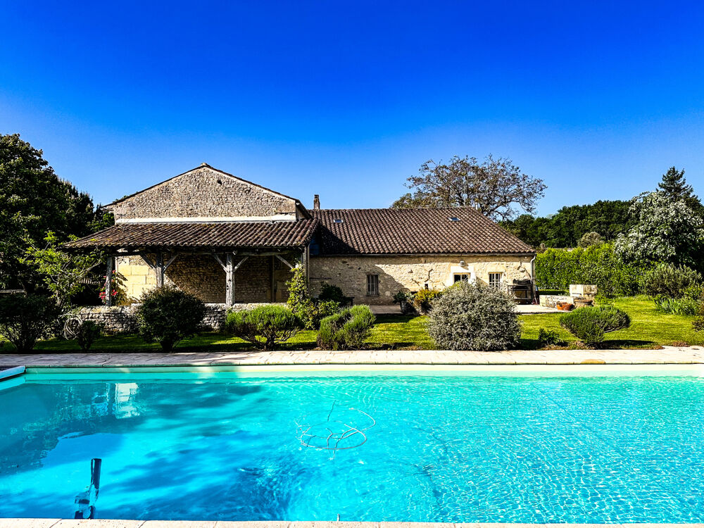 � vendre  Propri�t�/ch�teau Saint-Germain-du-Seudre (17240)