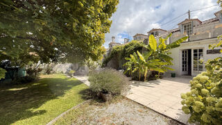 Vente Maison Maison charentaise 240 m2, 4ch avec jardin clos, proche des plages Semussac