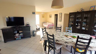 Vente Maison Maison de plain pied 100 m2, 5 pièces, 4 chambres, terrain clos et arboré St andre de lidon