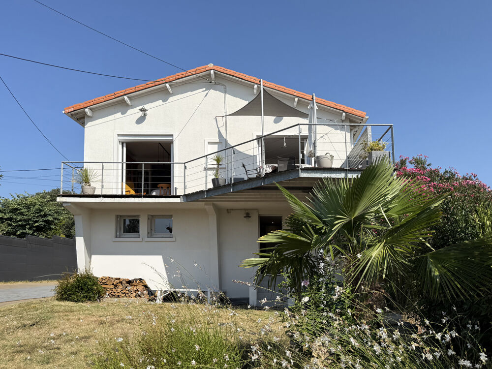 Maison principale 146 m2 et sa maison d'invités 40 m2