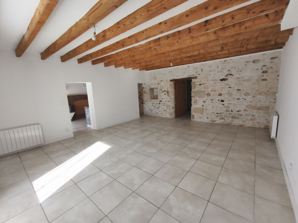 Vente Maison Maison de plain pieds, 2 chambres, terrain de 495 m2. Brie sous mortagne