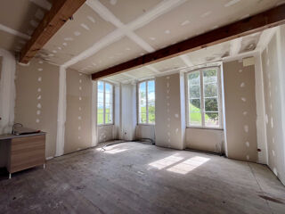  Propriété/château à vendre 5 pièces 197 m² St dizant du gua