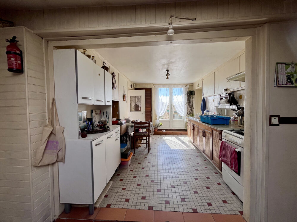 Vente Maison MAISON 110 M2, LOGEMENT INDÉPENDANT, JARDIN 1667 M2 Brie sous mortagne