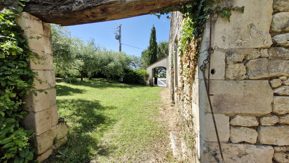 Vente Maison 2 Maisons à rénover entièrement, garage, terrain 1636 m2 Lorignac