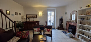 Vente Maison Maison de bourg 91 m2, 2 ch, cour, garage Mortagne sur gironde