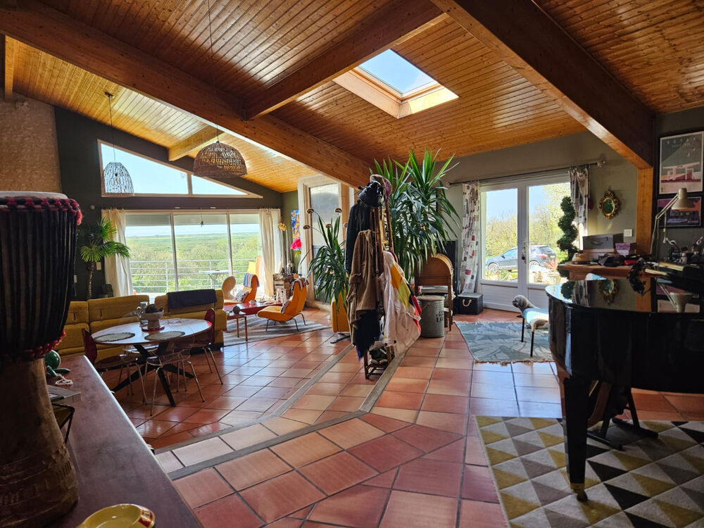 Vente Maison Propriété d'exception face à l'estuaire de la Gironde   Cadre naturel préservé St dizant du gua