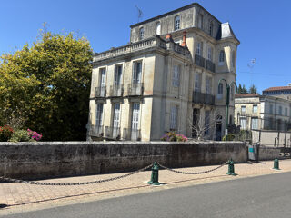  Maison à vendre 10 pièces 220 m²