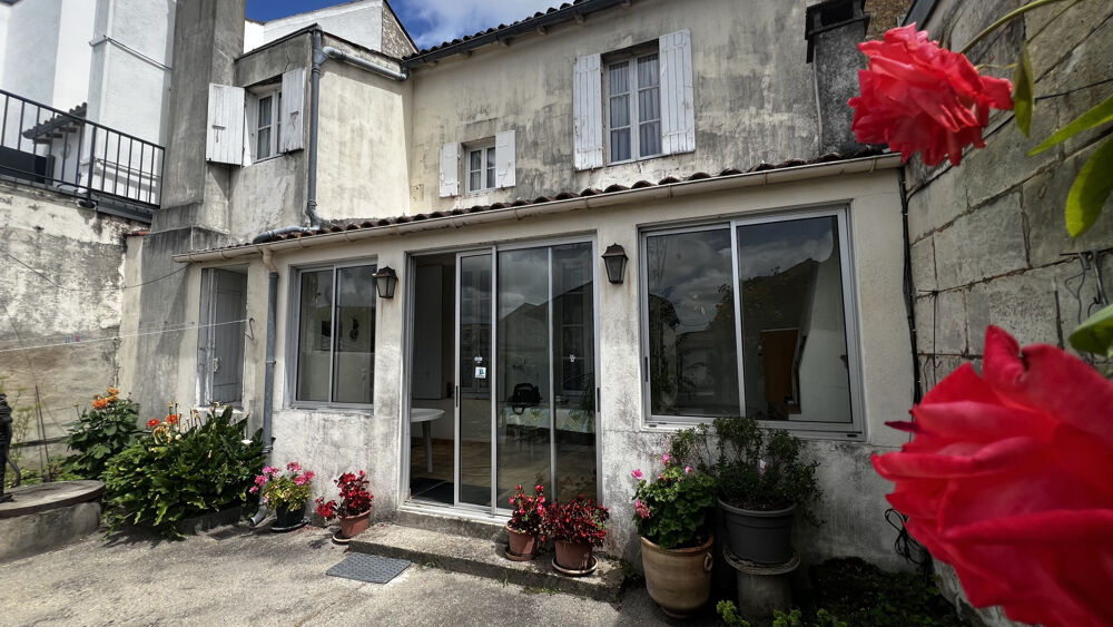 Maison 7 pièces 144 m² · à Mirambeau · 144 m² · 70 500 €