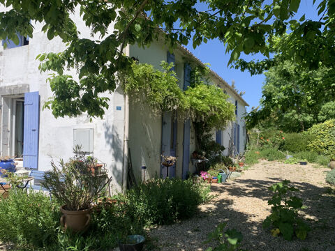   Entre estuaire et campagne, authentique propri�t� charentaise pleine de charme offrant calme, vue exceptionnel Maison - 8 pi�ce(s) - 208 m�