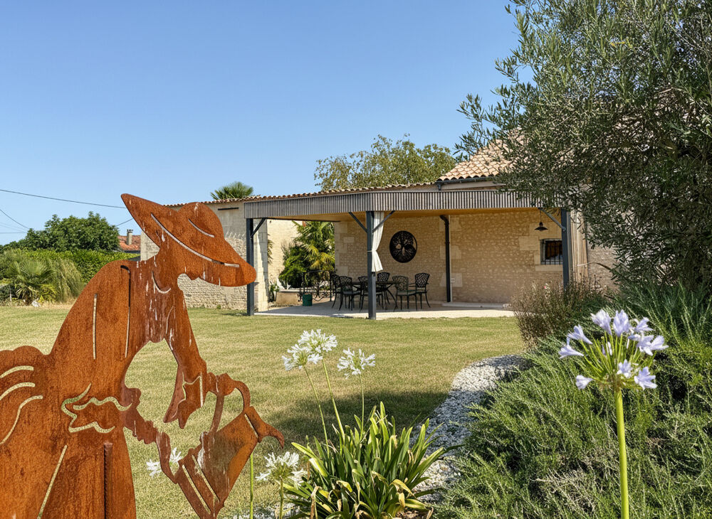 Vente Maison Propriété Charentaise au charme intemporel Mortiers