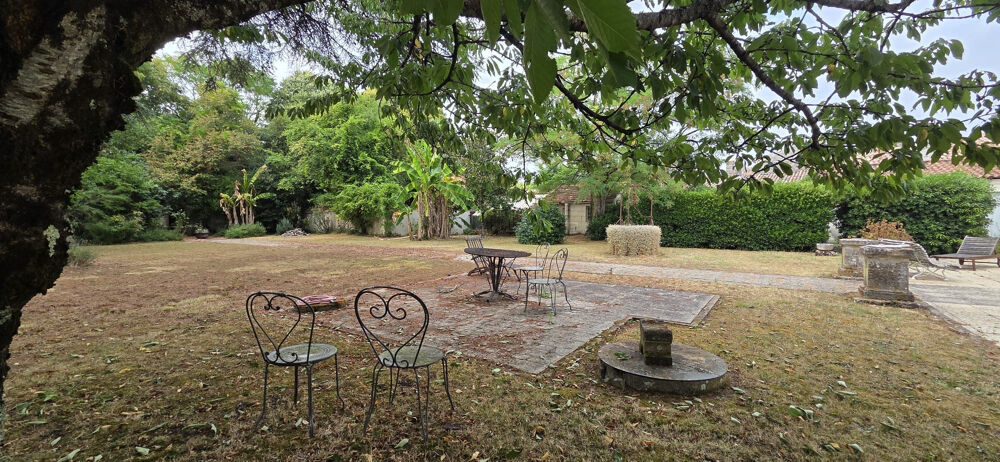 MAISON DE MAITRE, 400 M2, 190 M2 DÉPENDANCES, PARC 7 000 M2