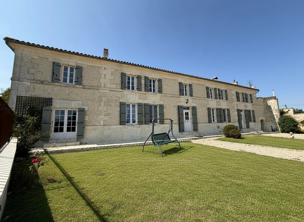 Vente Maison Propriété Charentaise au charme intemporel Mortiers