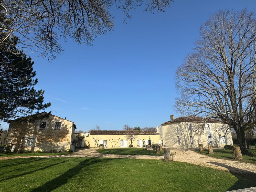 � vendre  Maison Saint-Sigismond-de-Clermont (17240)