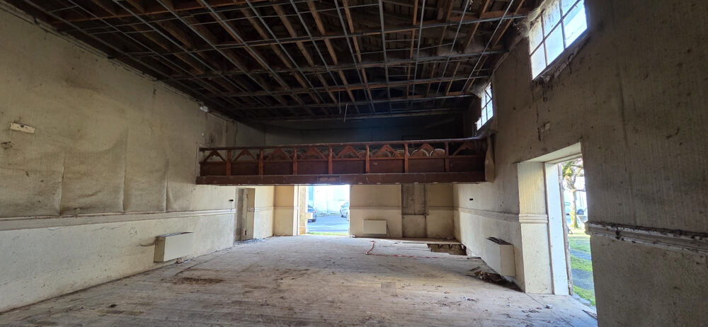 Vente Parking/Garage Bâtiment à aménager 157 m2, Lorignac Lorignac