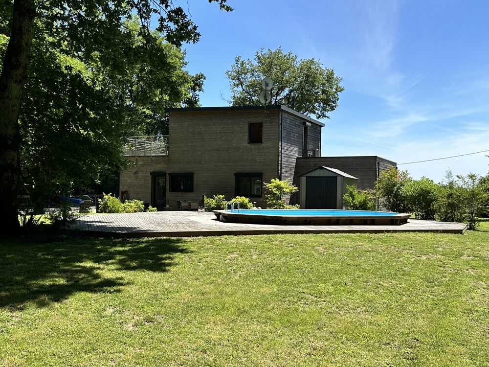 Vente Maison Belle propriété avec piscine et vue estuaire Mortagne sur gironde
