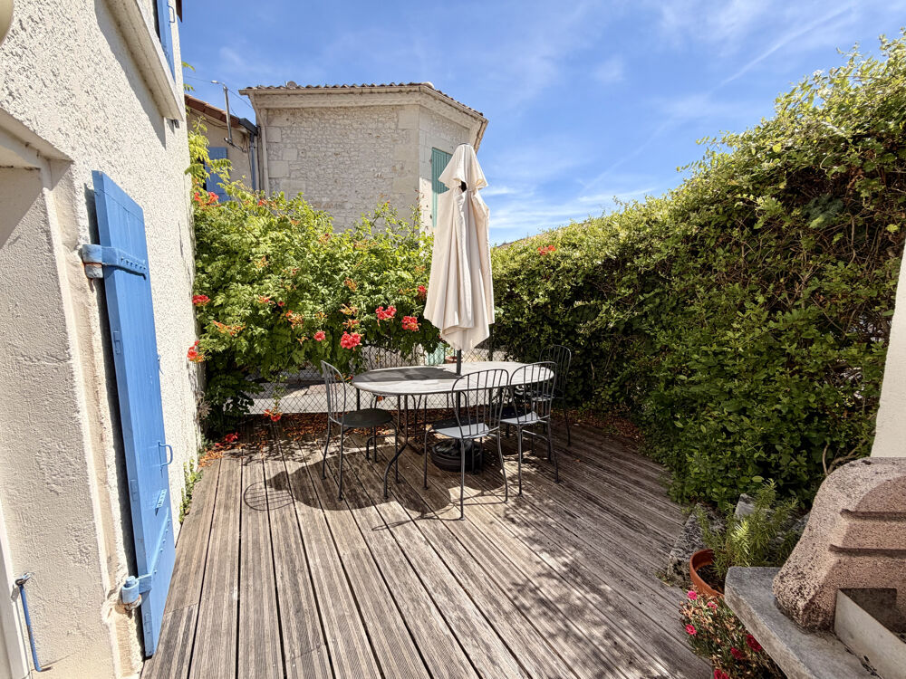 MAISON 105 M2, 2 CHAMBRES, TERRASSE, PROCHE PORT