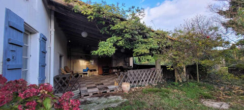   Ensemble immobilier de 164,50 m2 sur un terrain de 719 m2, Saint-Fort-sur-Gironde Maison - 7 pice(s) - 117 m