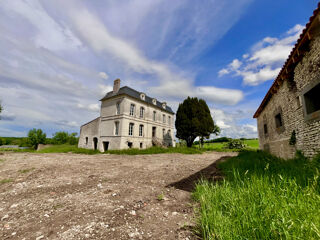  Propriété/château à vendre 5 pièces 197 m² St dizant du gua