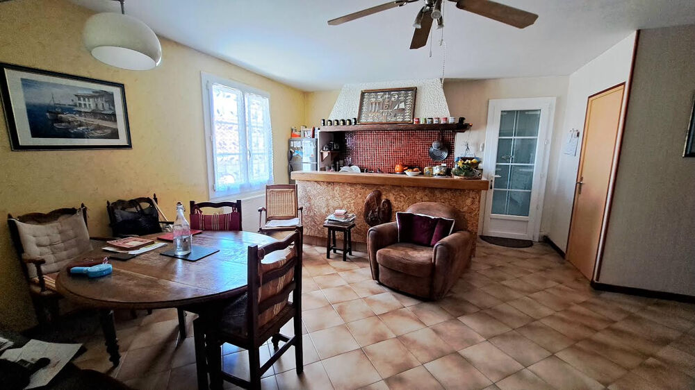 Vente Maison Maison  centre ville 3 garages,2 terrasses 200m de la plage St georges de didonne
