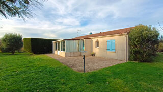 Vente Maison Maison de plain pied 100 m2, 5 pièces, 4 chambres, terrain clos et arboré St andre de lidon