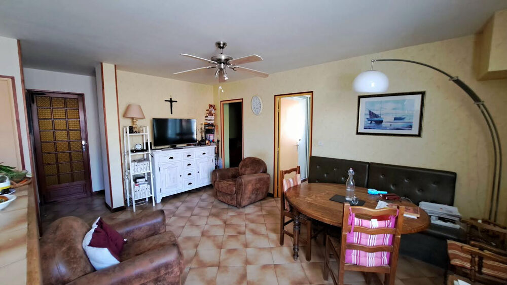 Maison centre ville 3 garages,2 terrasses 200m de la plage
