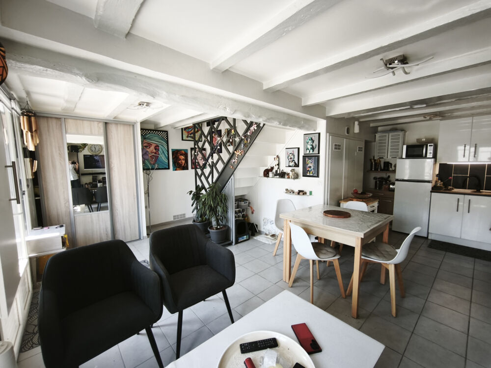 Vente Maison Maison de ville dans un charmant petit village, proche de l'estuaire et 14 km des premières plages Chenac st seurin d uzet