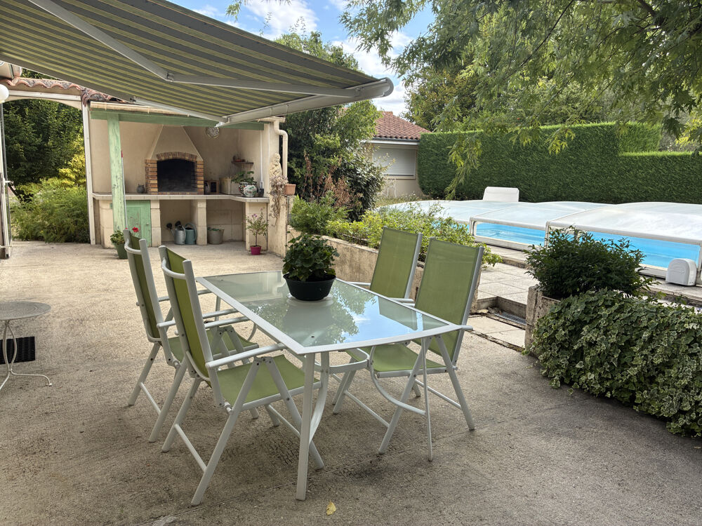 Vente Maison MAISON PLAIN PIED, 3 CHAMBRES,  GARAGES, JARDIN, PISCINE Clam